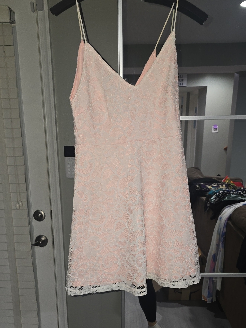 Forever 21 Light Pink Lace Spaghetti‑Strap Mini Dress